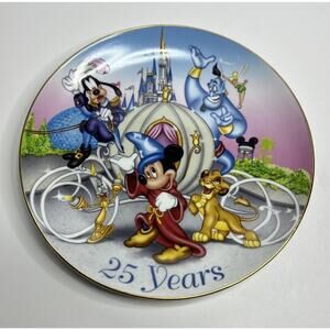 Walt Disney World 25 Years Commemorative Collectable Plate 1996